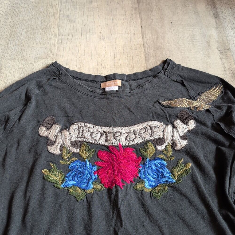 Women's Forever 21 Long Flare Sleeve Top Shirt Embroidered Floral Black L - Picture 4 of 7